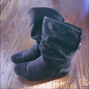 ALDO Black Suede Booties Size 7