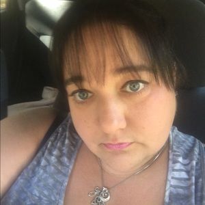 Meet your Posher, Shelly