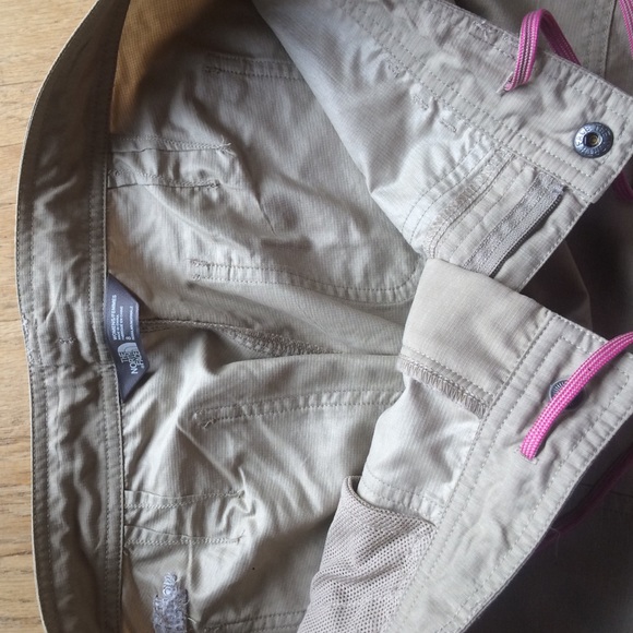 Sold! North face pants - Picture 4 of 4