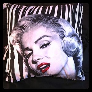 Madonna pillows sold