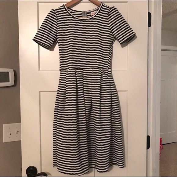 XS LulaRoe Amelia dress worn once