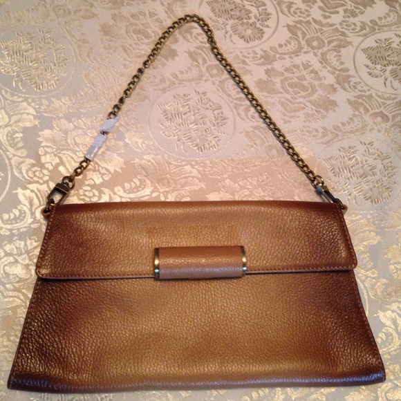 BCBGMaxAzria Handbags - NWOT BCBG MAXAZRIA Ombre clutch