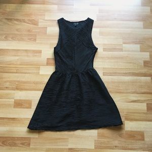 LOWEST PRICE: Perfect LBD for the holidays