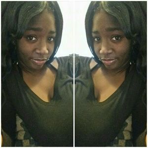 Meet your Posher, Nadina