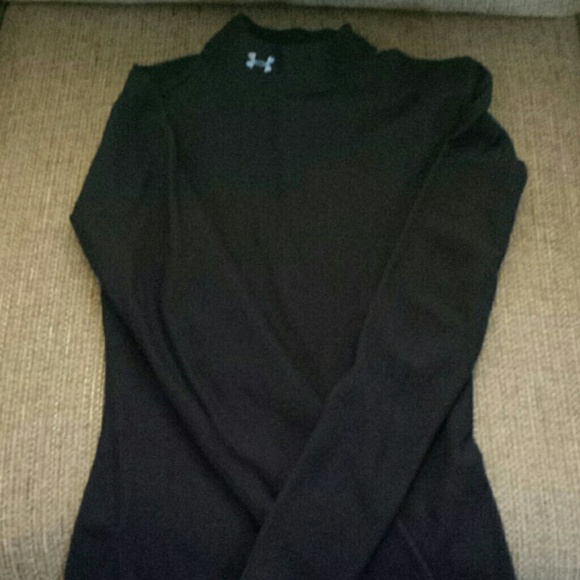 Under Armour women's long sleeved workout shirt