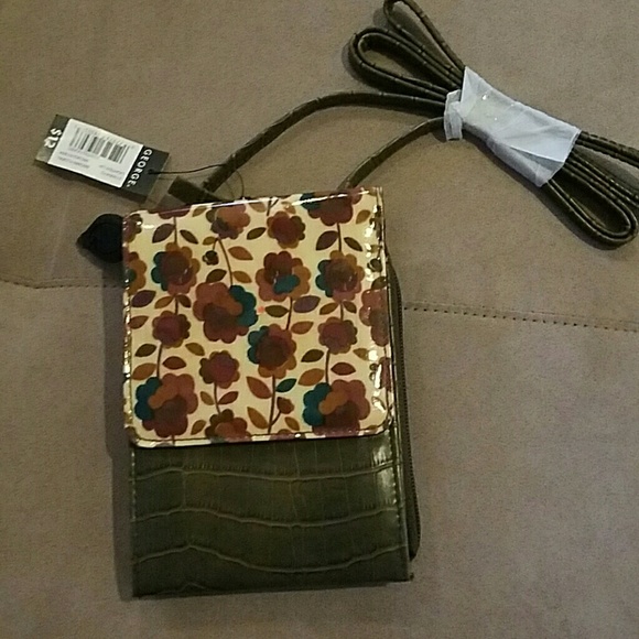 Small cross over bag.