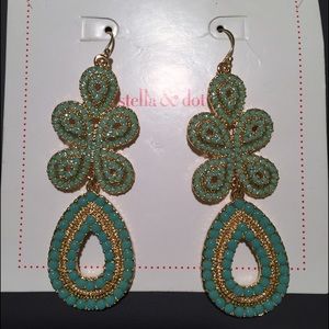 New Stella & Dot Chandelier Earrings