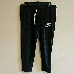 Nike capris