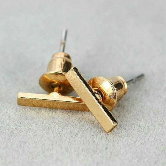 Small Bar Earrings! - Picture 2 of 2