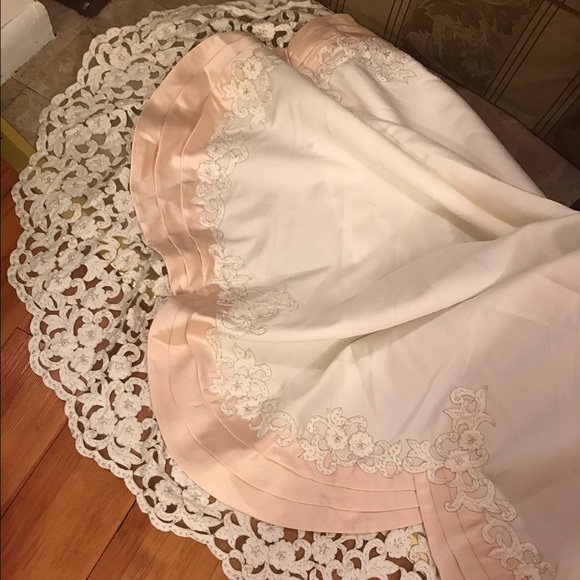 DaVinci Satin Sweetheart Ball Gown Beaded Lace - Picture 2 of 8