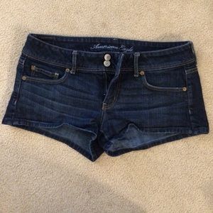 Darkwash short shorts