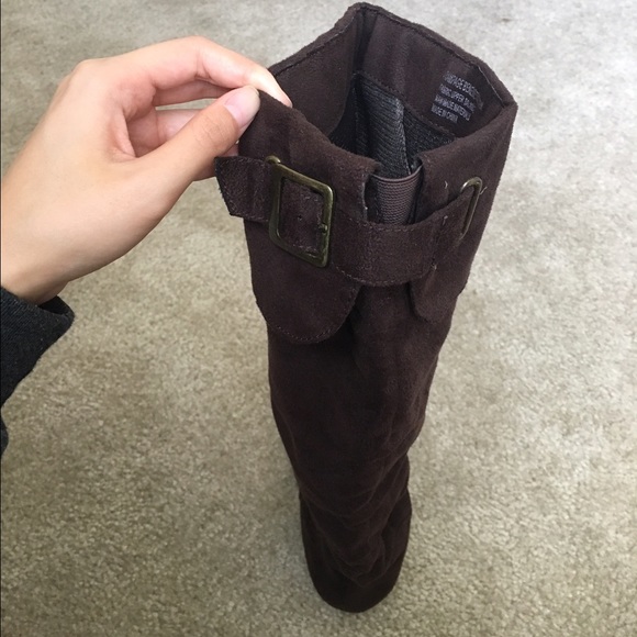 Brown slouchy boots - Picture 3 of 4