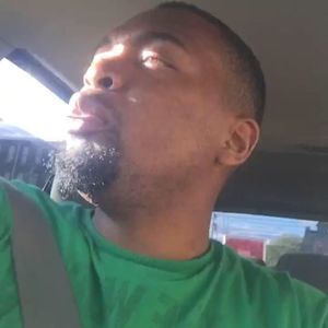 Meet your Posher, Tariq