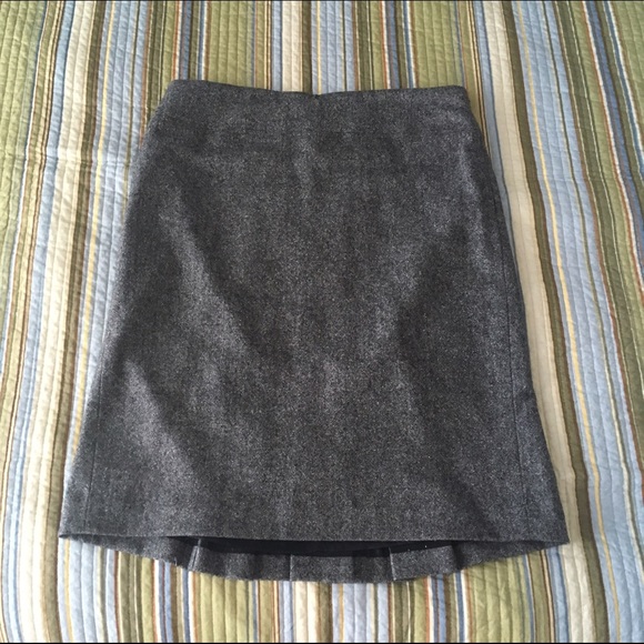 Gray Ann Taylor Skirt with Pleat Detail