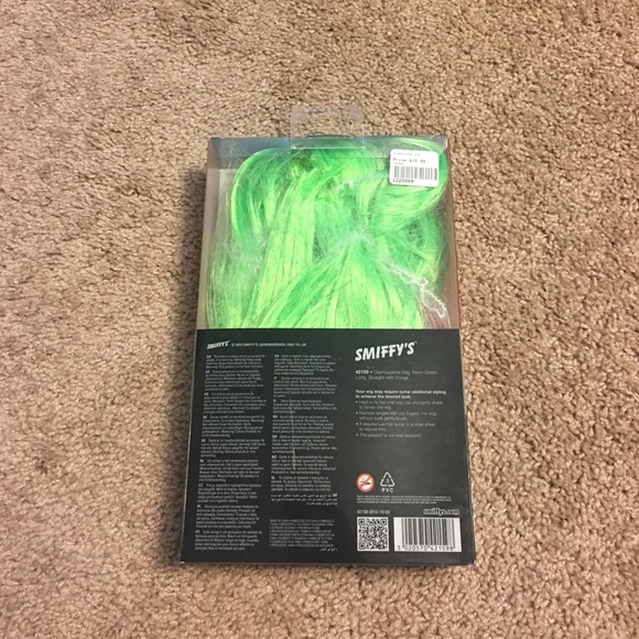 NWT Green Glamour Wig - Picture 2 of 2