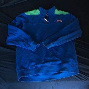 Vineyard vines pullover size medium