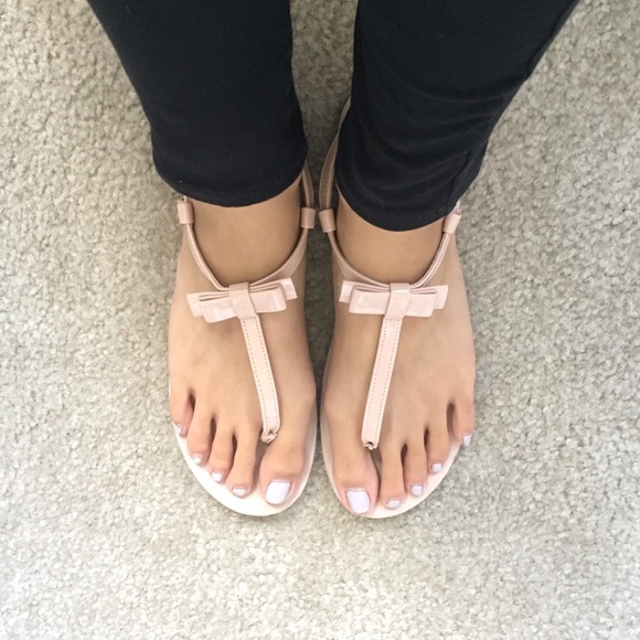 Sandals - Picture 1 of 3