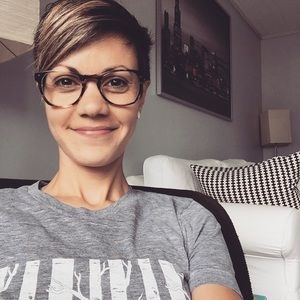 Meet your Posher, Courtney