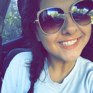 Meet your Posher, Alex