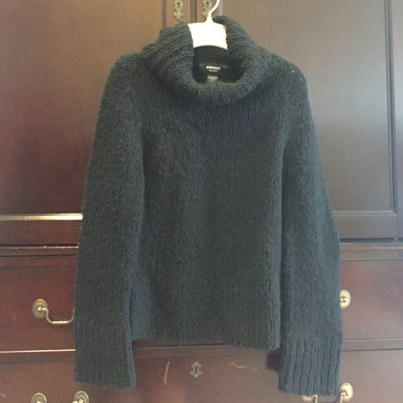 Black knitted turtleneck