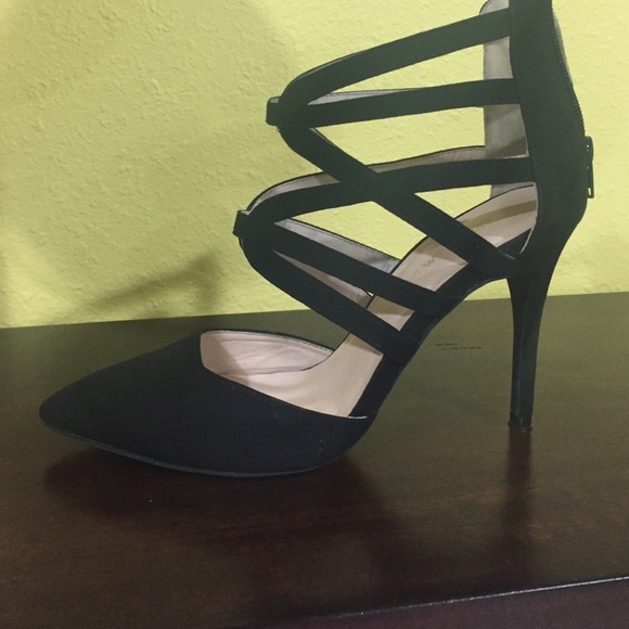 High heels - Picture 3 of 3