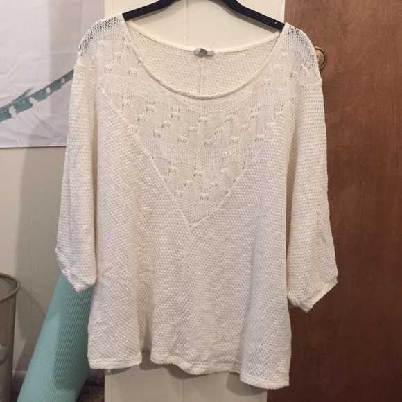 FINAL PRICE - UO Oversized Light Sweater