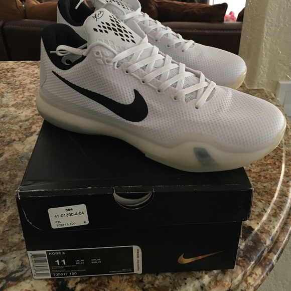 Kobe X