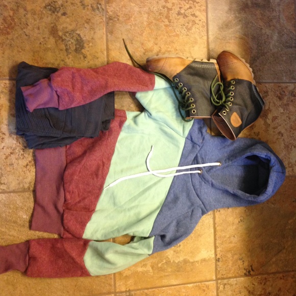 ⚡️FLASH SALE⚡️Super soft and warm hoodie