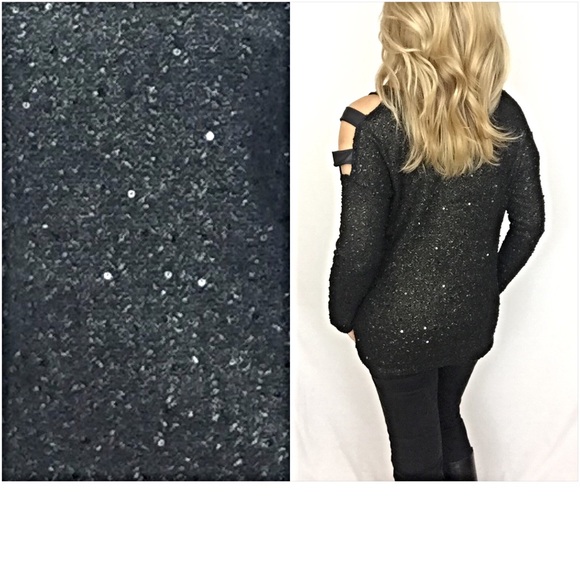 ✨FLASHSALE Sparkly Cutout Shoulder Top Small - Picture 3 of 4