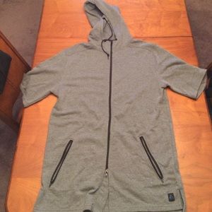 Feathers brand short sleeve hoodie