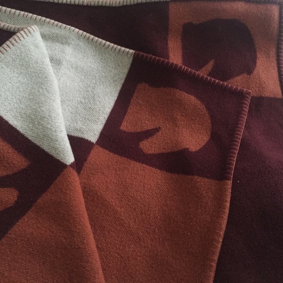 Hermes Blanket - Picture 2 of 2