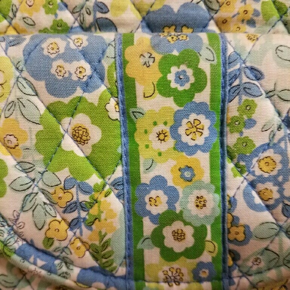 Vera Bradley Lizzy Crossbody - Picture 3 of 3