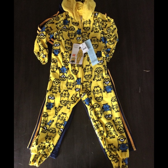 8 Pc. Boy Bundle. Size 4T. 3T. 2T. See extra pics - Picture 3 of 4