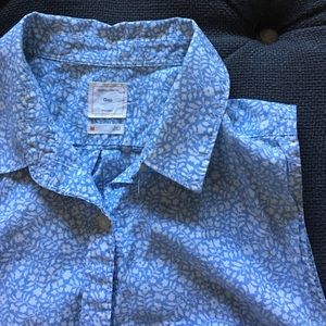 Gap Sleeveless Buttondown