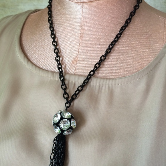 Rhinestone & tassel necklace ✨Host Pick✨ - Picture 2 of 3