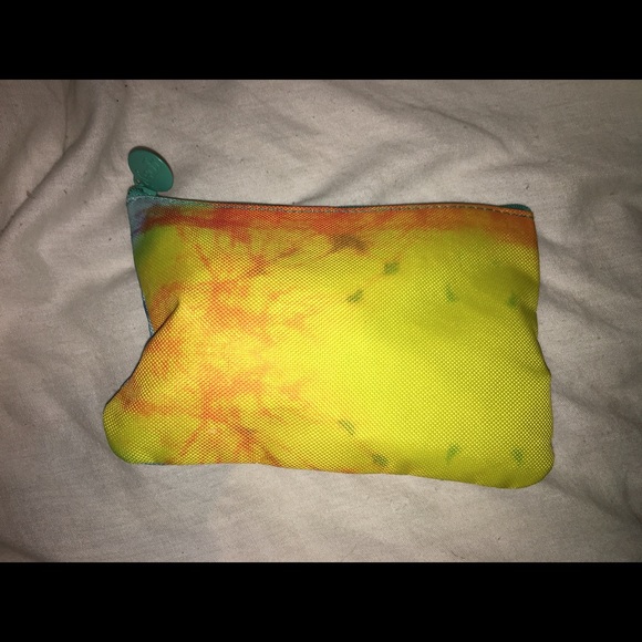 Makeup Bundle - Picture 3 of 3