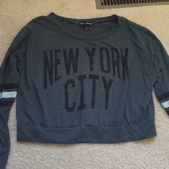 long sleeve crop top