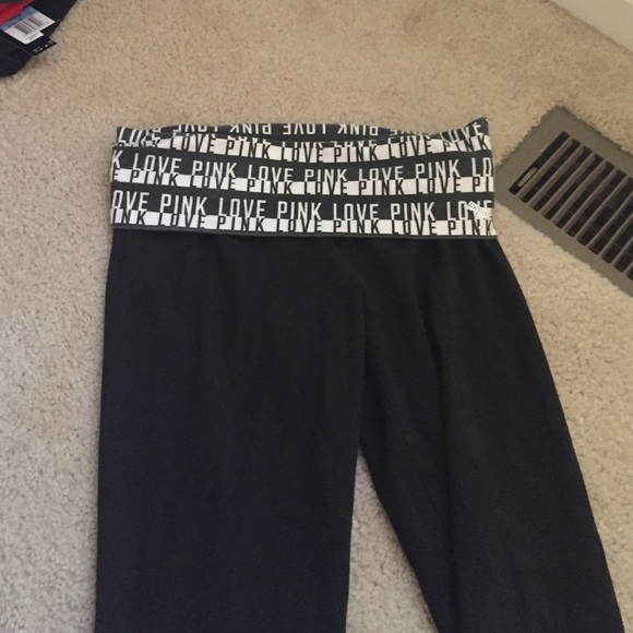 pink cropped legging