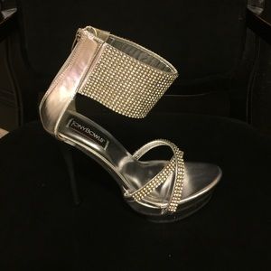 Silver TONY BOWLS heels