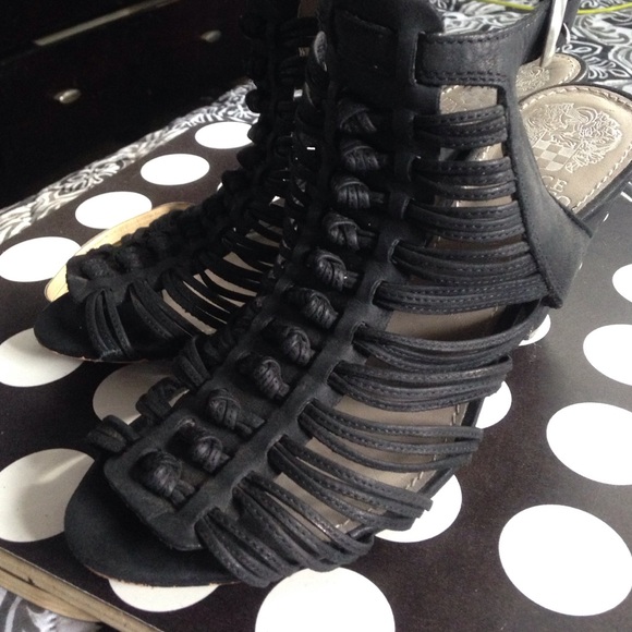Vince camuto strappy heels/sandals