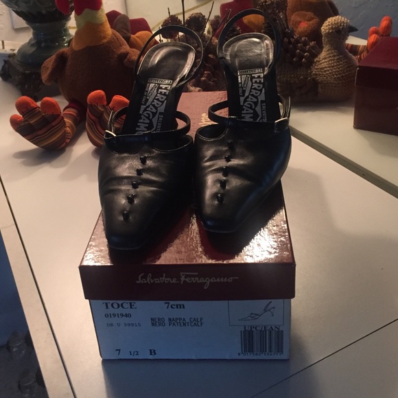 Salvatore  Ferragamo slip ons - Picture 2 of 4