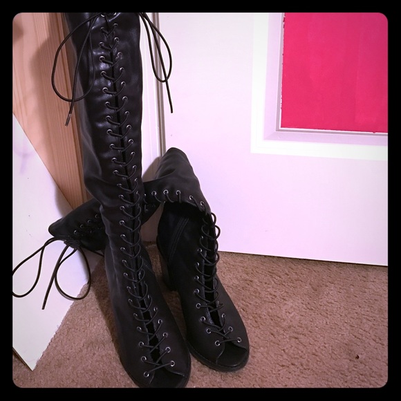 Lace up knee open toe boots