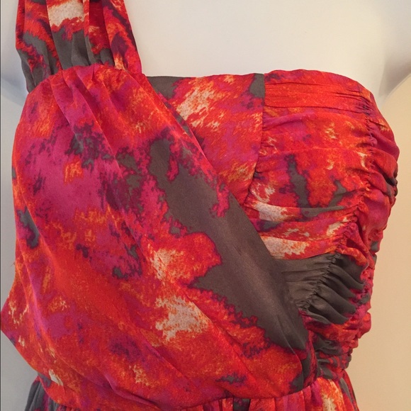 Size 3 One Shouldered Dress - Picture 2 of 4