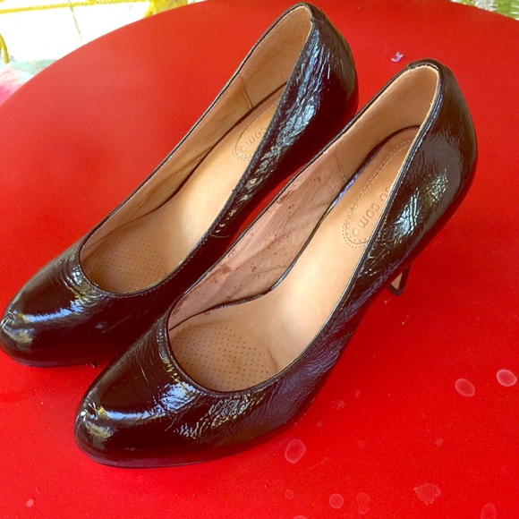 Patent leather pumps