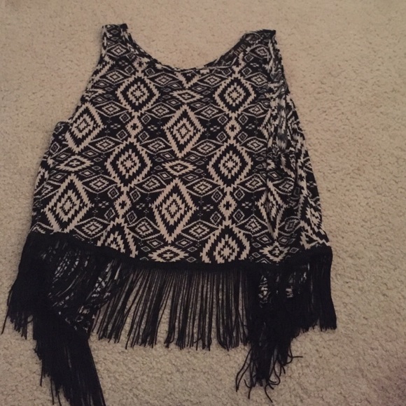 pattern tank top with black fringe