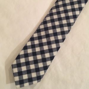 J Crew Men's narrow tie navy and white check