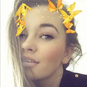 Meet your Posher, Hannah
