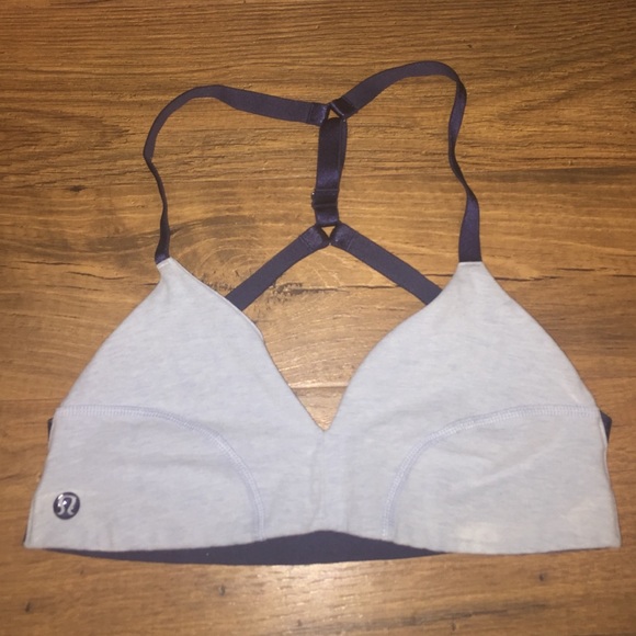 Lululemon sports bra