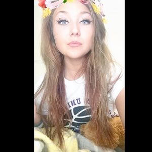 Meet your Posher, Abigail