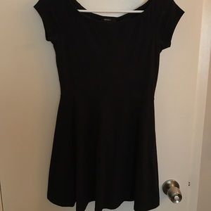 F21 short sleeve black skater dress